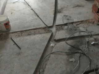 水、电管开槽施作