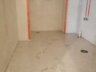 地砖铺贴及地面找平施作