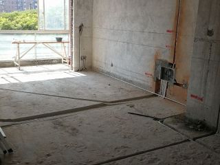 水、电管开槽施作