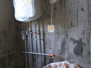 强、弱电布管穿线