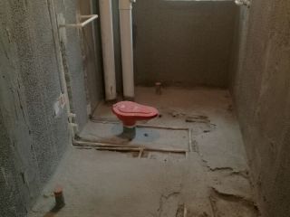 水、电管开槽施作