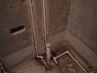 水、电管开槽施作