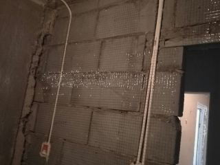 强、弱电路穿线施作