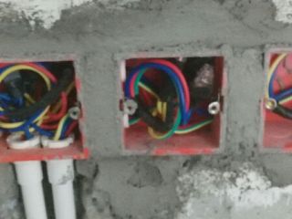 水、电管开槽施作