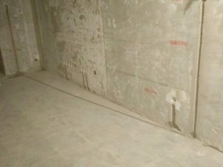 水、电管开槽施作