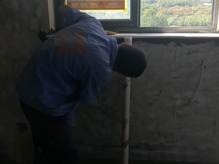 墙、顶面腻子批嵌