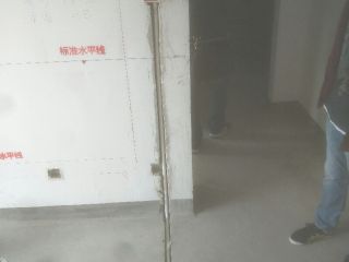 水、电管开槽施作