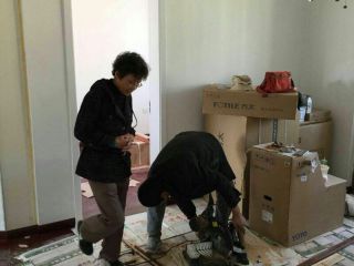 实木复合地板铺设