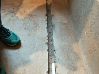 水、电管开槽施作