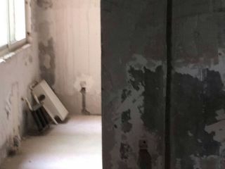 水、电管开槽施作
