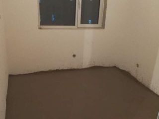 地砖铺贴及地面找平施作