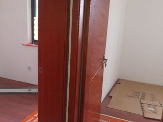 成品门及墙纸铺贴