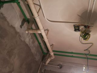 水、电管开槽施工