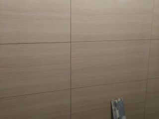 厨房、卫生间墙砖施作