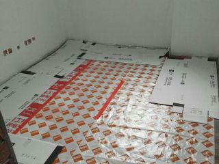 实木复合地板铺设