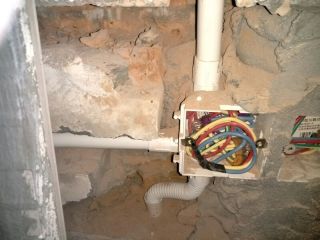 水、电管开槽施作