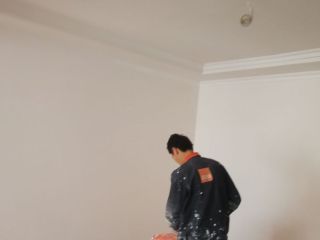 墙、顶面腻子批嵌