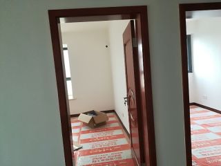 成品门及墙纸铺贴