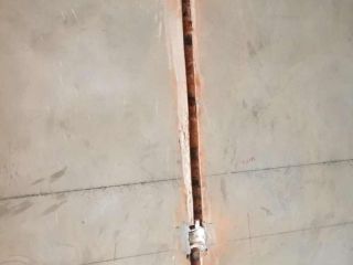 水、电管开槽施作