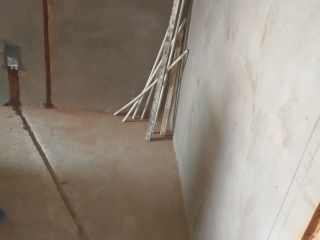 水、电管开槽施作
