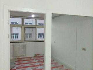 成品门及墙纸铺贴