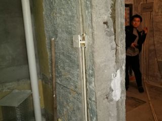水、电管开槽施作