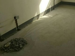 水、电管开槽施作