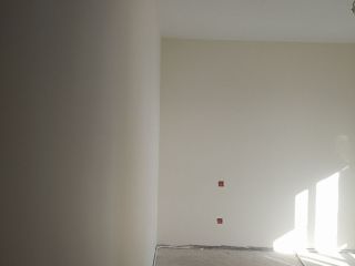 墙、顶面乳胶漆