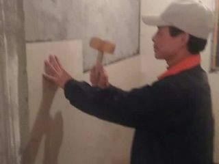 厨房、卫生间墙砖施作