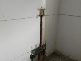 水、电管开槽施作