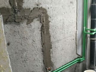 水、电管开槽施工