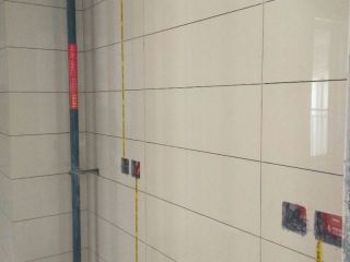 厨房、卫生间墙砖施作