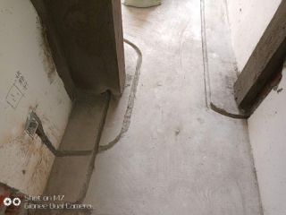 水、电管开槽施作