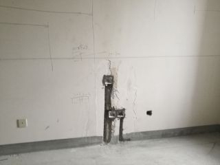 水、电管开槽施作