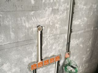 强、弱电路穿线施作