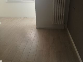 成品门及墙纸铺贴