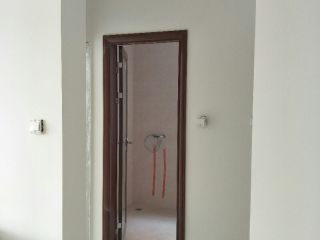 墙、顶面乳胶漆及墙纸铺贴