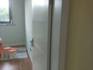 成品门及墙纸铺贴