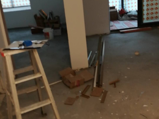 成品门及墙纸铺贴