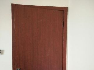套装门、踢脚线安装