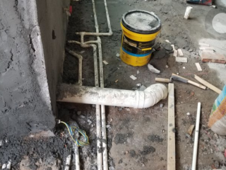 水、电管开槽施作