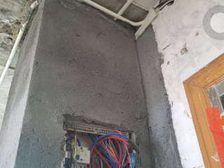 水、电管开槽施作