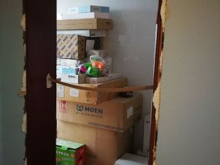 成品门及墙纸铺贴
