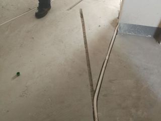 水、电管开槽施工