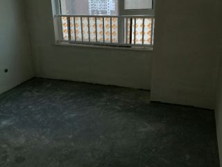 地砖铺贴及地面找平施作