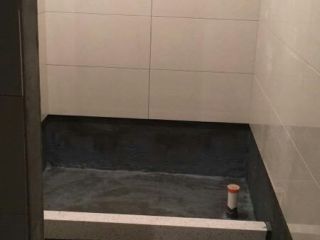 厨房、卫生间墙砖施作