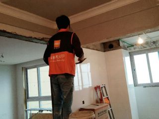 墙、顶面腻子批嵌