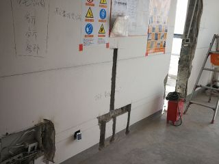 水、电管开槽施作