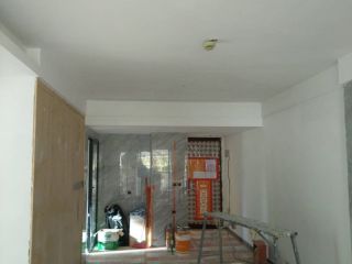 墙、顶面腻子批嵌