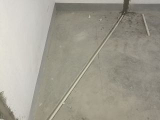 水、电管开槽施工